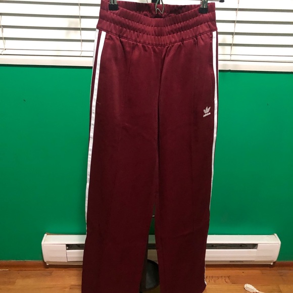 Adidas pants - Picture 1 of 2
